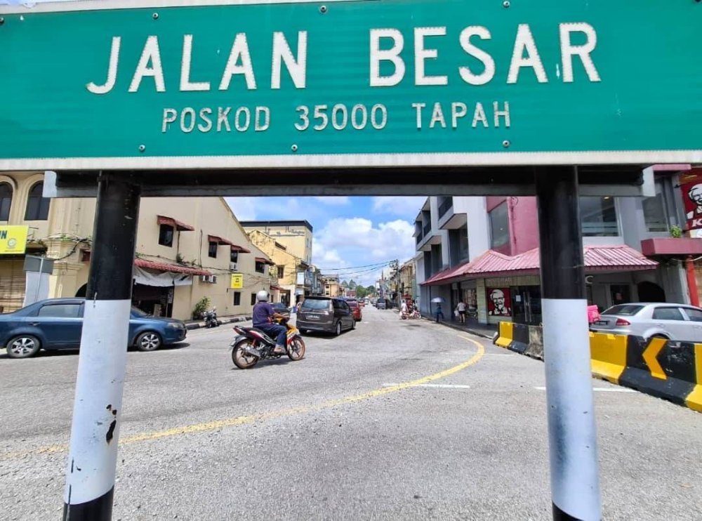 Penduduk mengharapkan beberapa penambahbaikan dilakukan pihak terlibat bagi memastikan kelancaran trafik di pekan Tapah.