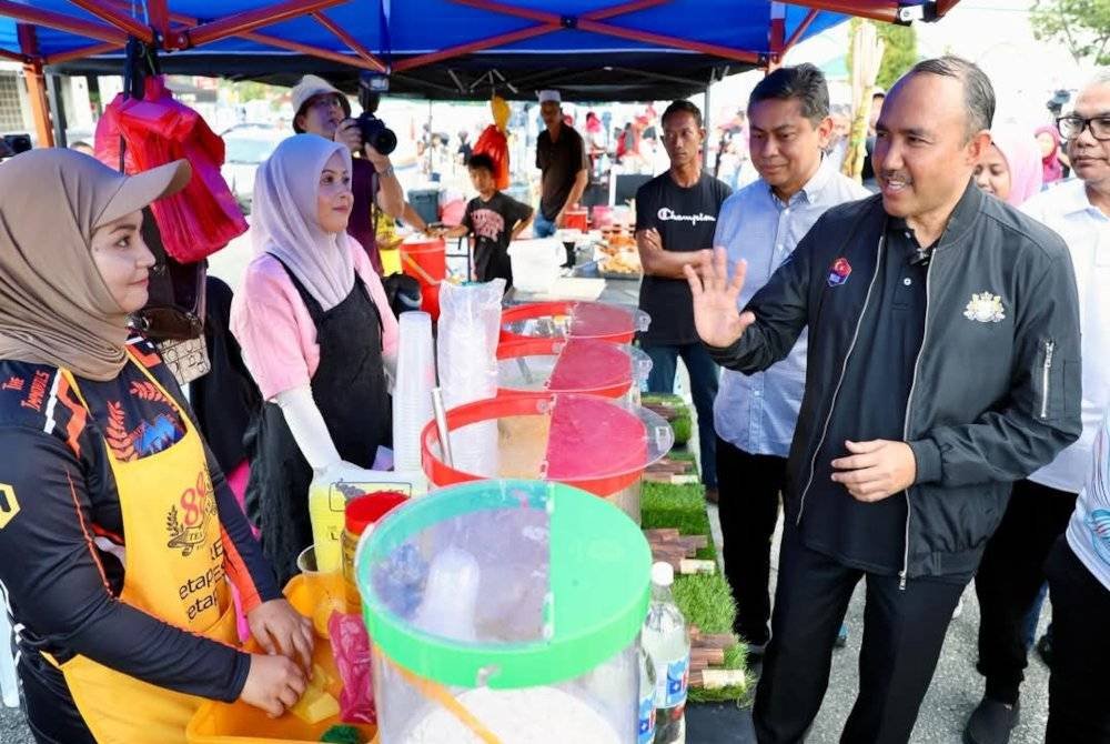 Peniaga bazar terjejas banjir menerima pengecualian penuh caj sewaan.