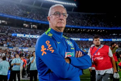 Dorival Junior kini berada di ambang pemecatan selepas kekalahan teruk kepada Argentina. Foto Agensi