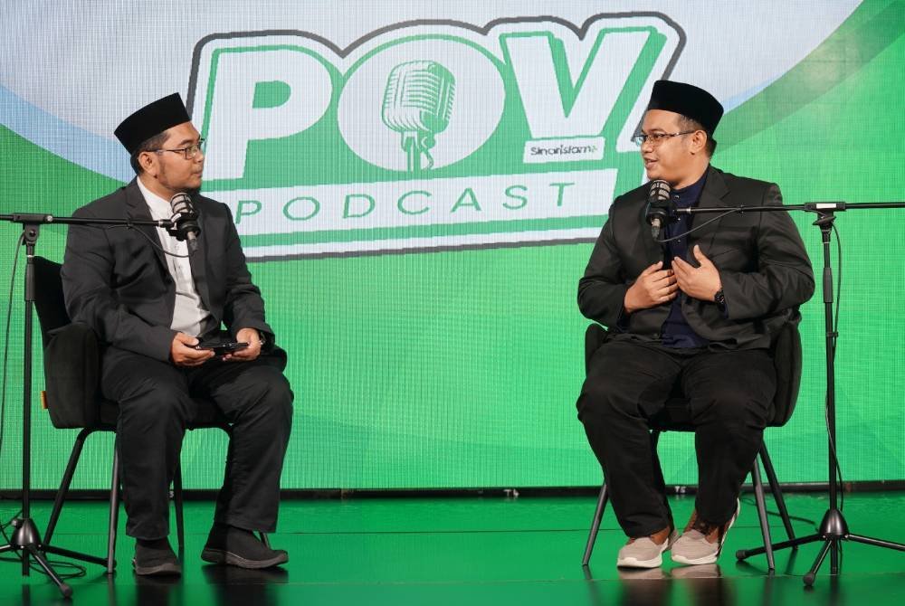 DR SYED MOHD JEFFRI (kanan) bersama hos, Muhamad Tarmize Mohd Nor dalam program Poscast POV Sinar Islam Plus yang disiarkan secara langsung baru-baru ini. 