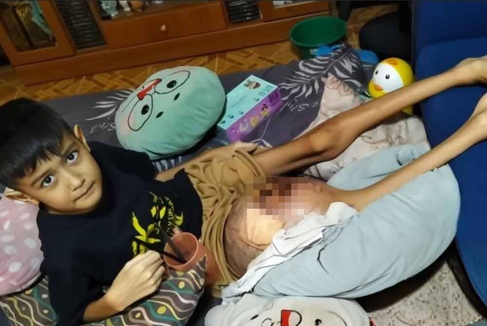 Ahmad Rizki dikesan mempunyai kanser tulang pada Oktober tahun lepas apabila dia mengadu sakit lutut.