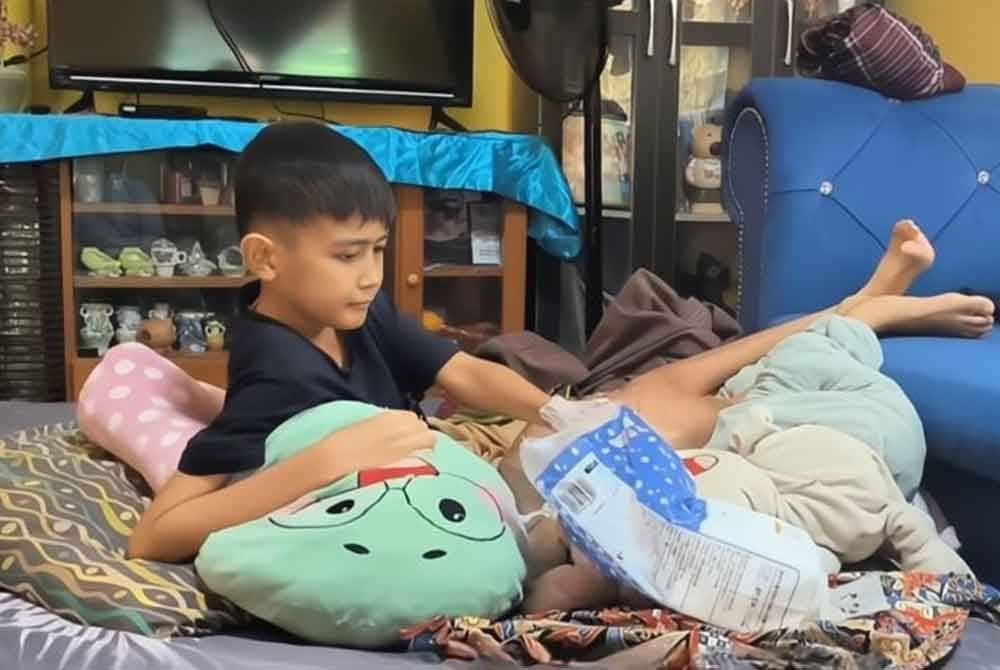 Ahmad Rizki meminta untuk mengenakan pakaian jubah putih pada hari raya nanti.