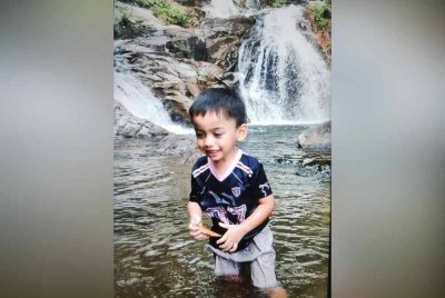 Mohamad Fayyad Affan yang menghidap masalah pertuturan dan autisme ringan dikatakan keluar dari pintu belakang rumah.