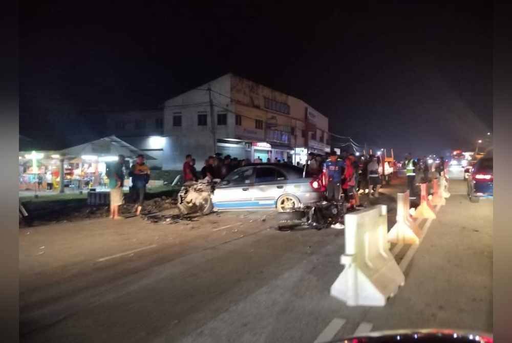 Kemalangan yang melibatkan sebuah motosikal dan kereta di Kilometer 31.5, Jalan Kluang - Batu Pahat, Ayer Hitam pada malam Sabtu. Foto IPD Batu Pahat