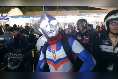 Diki berswafoto semasa dalam perjalanan mudik ke kampung di Lampung Timur. - Agensi