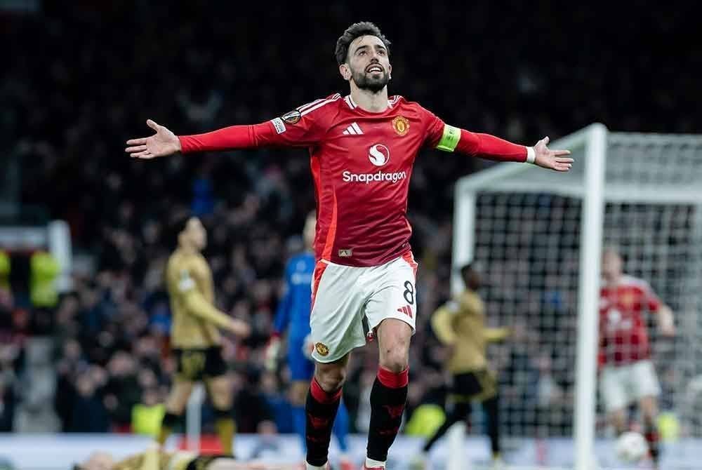 Fernandes akan terus kekal di United.