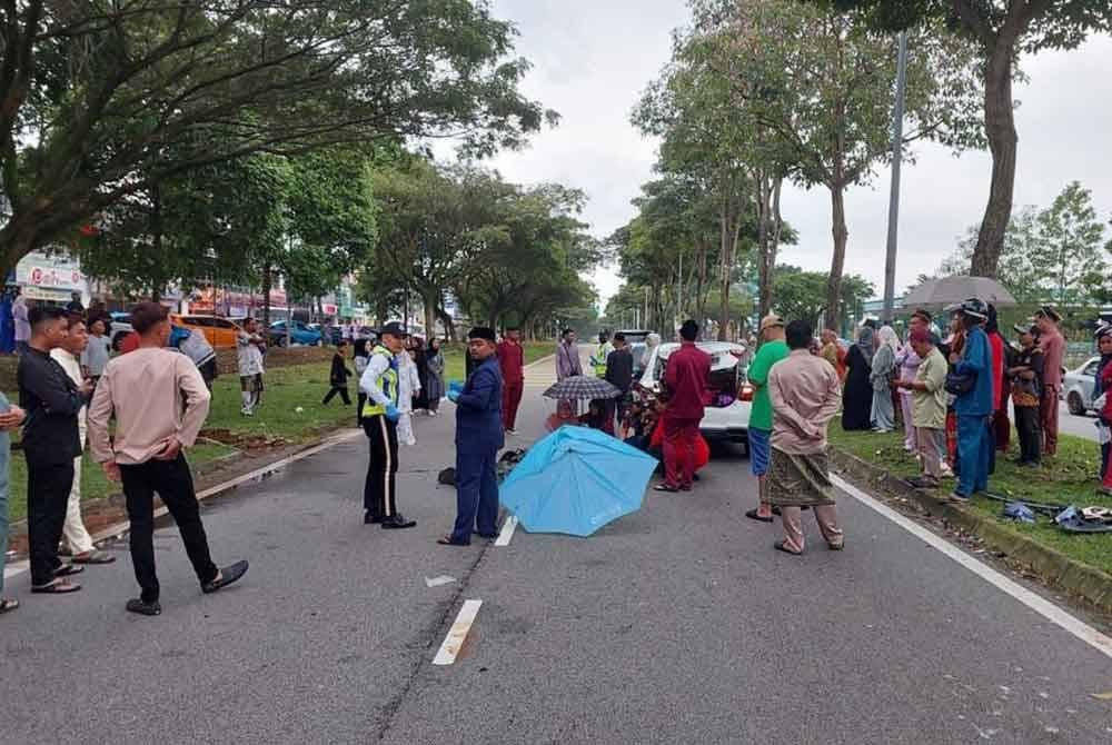 Seorang penghantar makanan maut selepas gagal mengelak kereta yang membrek secara mengejut dalam kemalangan melibatkan tiga kenderaan di Jalan Kota Masai 2 di sini, pada Isnin.