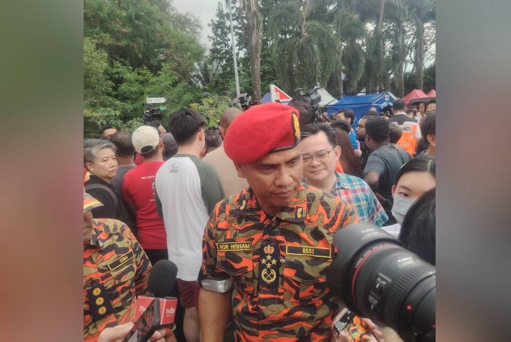 Nor Hisham ketika ditemui pemberita di lokasi kejadian saluran paip gas di Putra Heights, Subang Jaya, pada Selasa.
