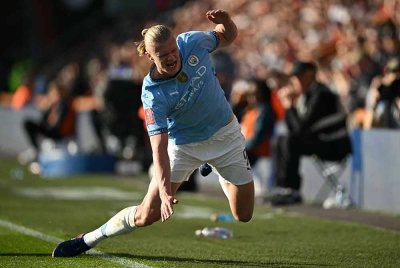 Haaland mengalami kecederaan ketika beraksi menentang Bournemouth dalam aksi Piala FA pada Ahad. - Foto: AFP