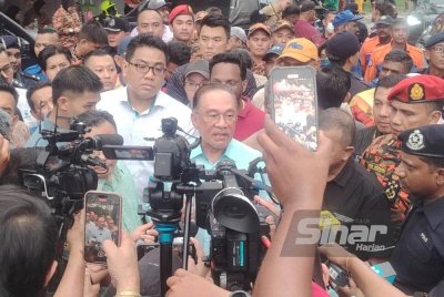 Anwar pada sidang media kepada selepas meninjau lokasi kejadian pada Selasa.