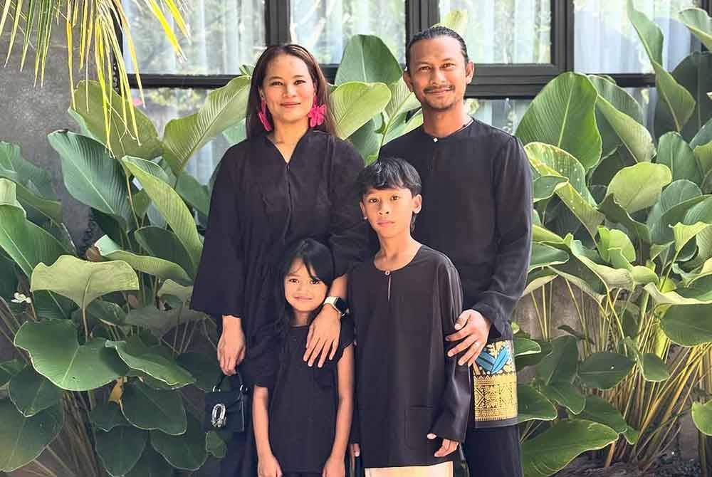 Demi komitmen sebagai pemilik pusat penginapan, Black meraikan Aidilfitri bersama anak dan isteri di Pulau Langkawi.