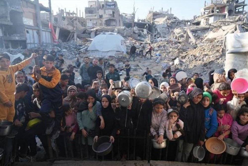 Situasi ini semakin memburukkan keadaan hidup penduduk Gaza yang sudah terjejas akibat serangan Israel dan kini turut berdepan dengan kekurangan gas memasak.