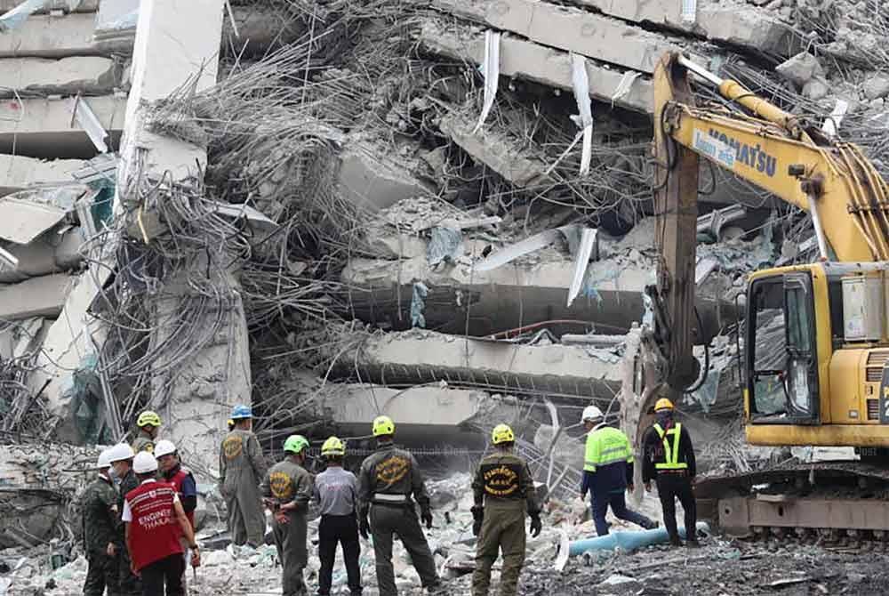 Kerajaan Thailand memberi jaminan bahawa siasatan berhubung runtuhan bangunan Jabatan Audit Negara akan dijalankan secara telus. - Foto: Agensi