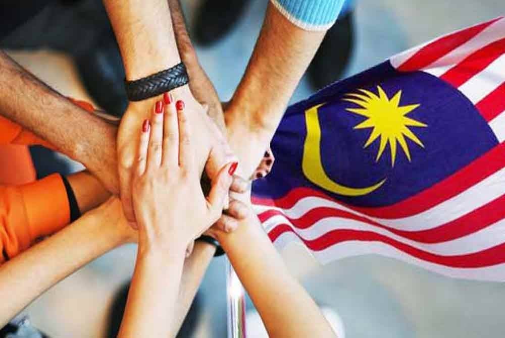 Demokrasi itu benteng kedaulatan sebab itu kuasa-kuasa kolonialisme kurun ke-21 benci persaingan aneka parti. Foto hiasan