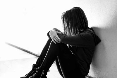 Kajian mendapati beban masalah kesihatan mental dalam kalangan kanak-kanak dari kawasan bandar adalah lebih tinggi berbanding mereka yang berada di luar bandar. Foto hiasan 123RF