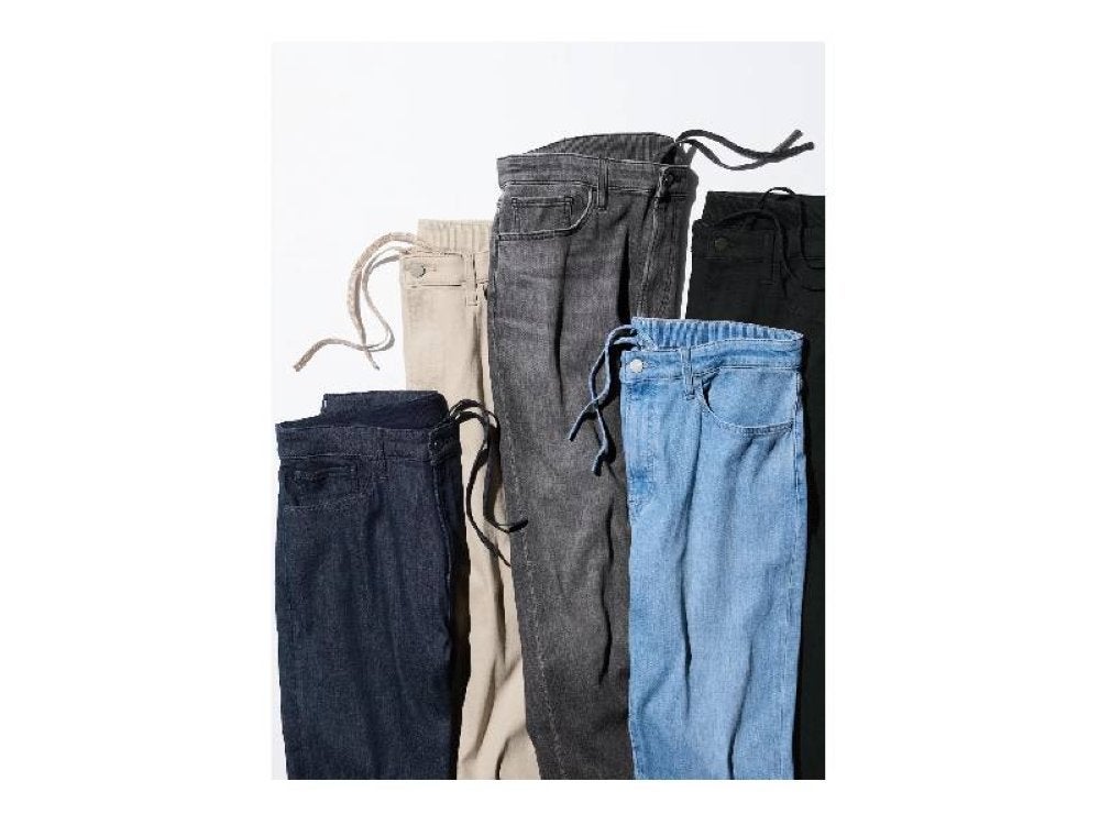 Bahagian pinggang yang elastik dan bertali jerut memudahkan pemakainya.