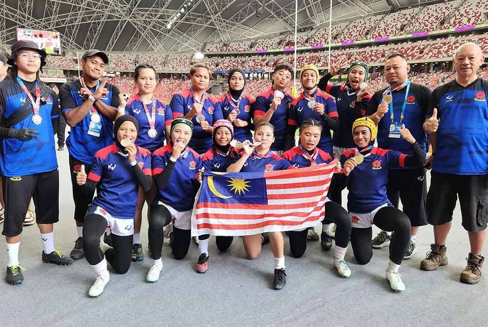 Skuad ragbi Bunga Raya wanita negara muncul naib juara SEA 7s 2025. Foto Kesatuan Ragbi Malaysia (KRM)