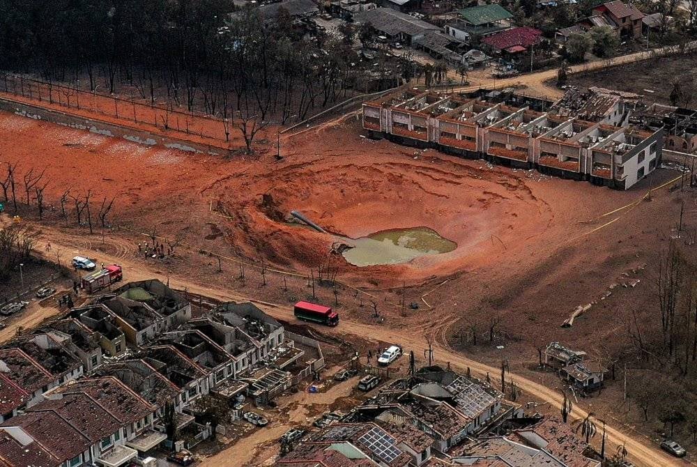 Keadaan semasa di kawasan kebakaran melibatkan kebocoran saluran paip gas di Jalan Putra Harmoni, Putra Heights. Foto Bernama
