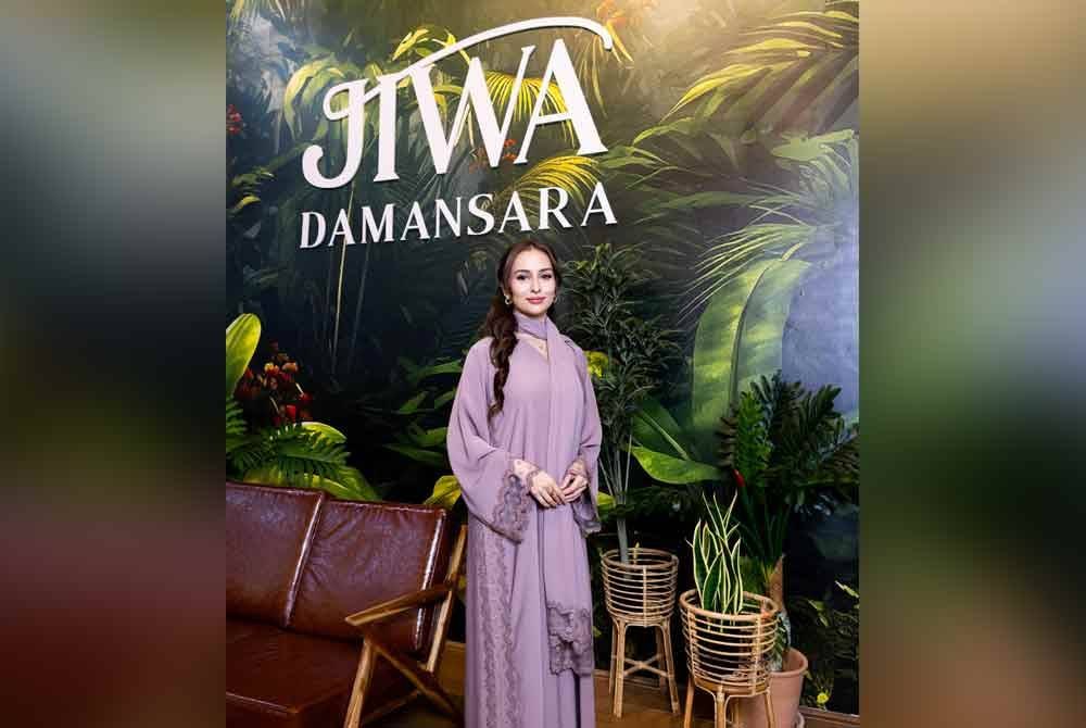 Anna turut dikenali di Indonesia.