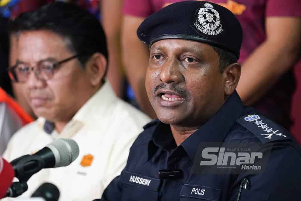 Hussein semasa mengadakan sidang media insiden kebakaran saluran paip gas di Jalan Putra Harmoni, Putra Heights, Subang Jaya pada Ahad.