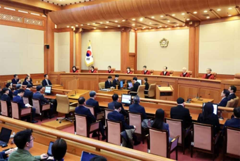 Panel terdiri daripada lapan hakim itu mengekalkan keputusan penyingkiran tersebut kira-kira 111 hari selepas undian dibuat Perhimpunan Kebangsaan.