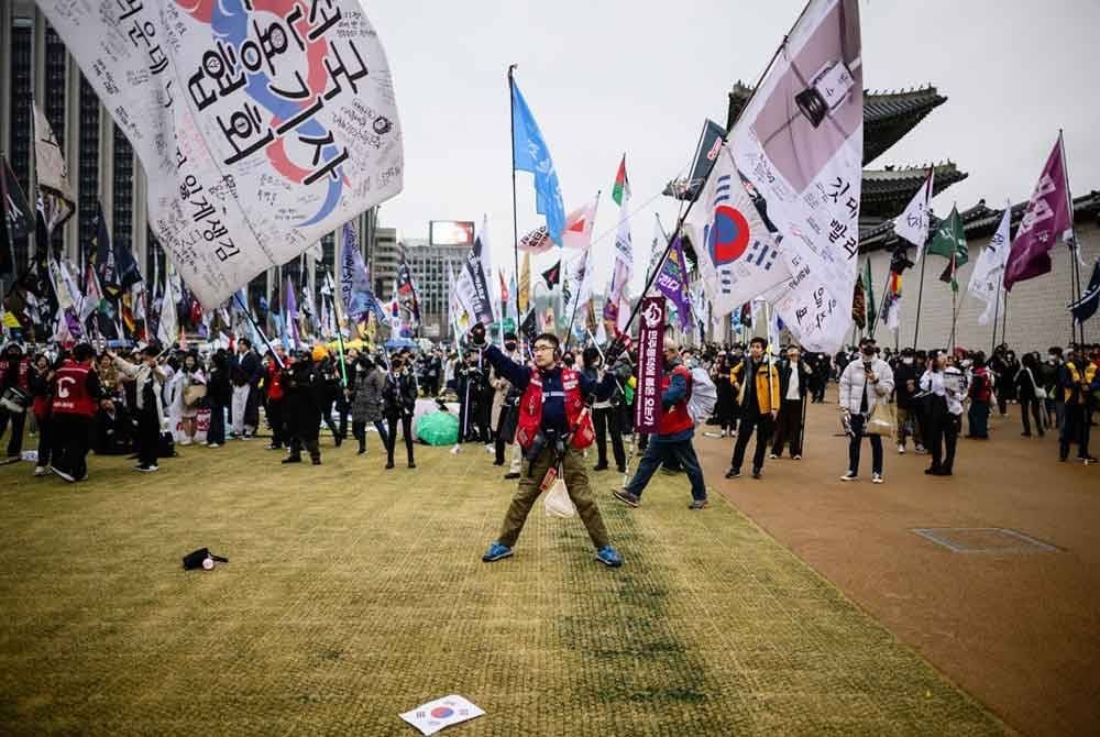 Siri protes kembali melanda Korea Selatan sebagai meraikan kemenangan demokrasi susulan pemecatan Suk Yeol.
