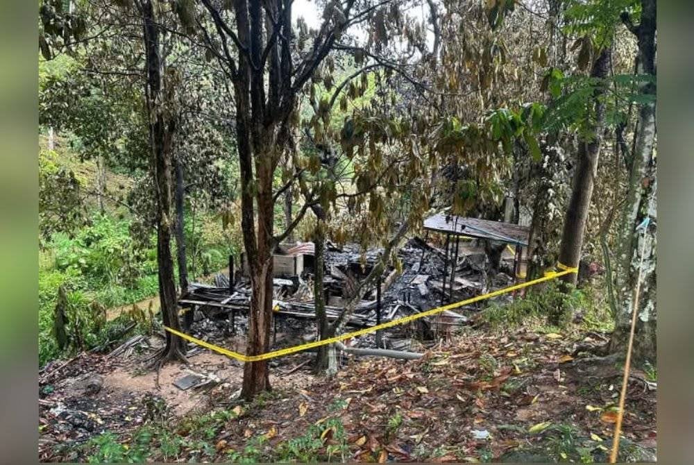 Rumah sewa yang didiami keluarga mangsa musnah sepenuhnya dalam kebakaran pada Ahad lalu.