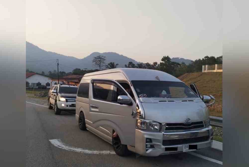 JPJ memeriksa van Thailand yang berada di kawasan sempadan di negeri ini.