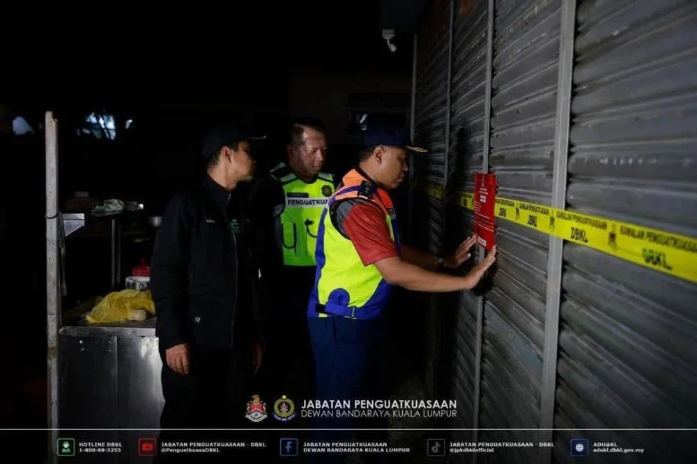 Sebanyak lapan premis diperiksa dan empat daripadanya diarahkan tutup serta-merta - Foto DBKL