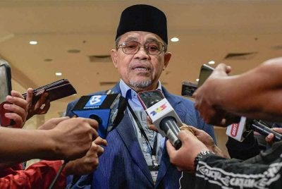 Shahidan bercakap kepada pemberita selepas Perhimpunan Agung Tahunan Majlis Olimpik Malaysia ke-44 dan Pemilihan Jawatan Bagi Penggal 2025-2029 di sebuah hotel di ibu negara pada Sabtu. - Foto: Bernama