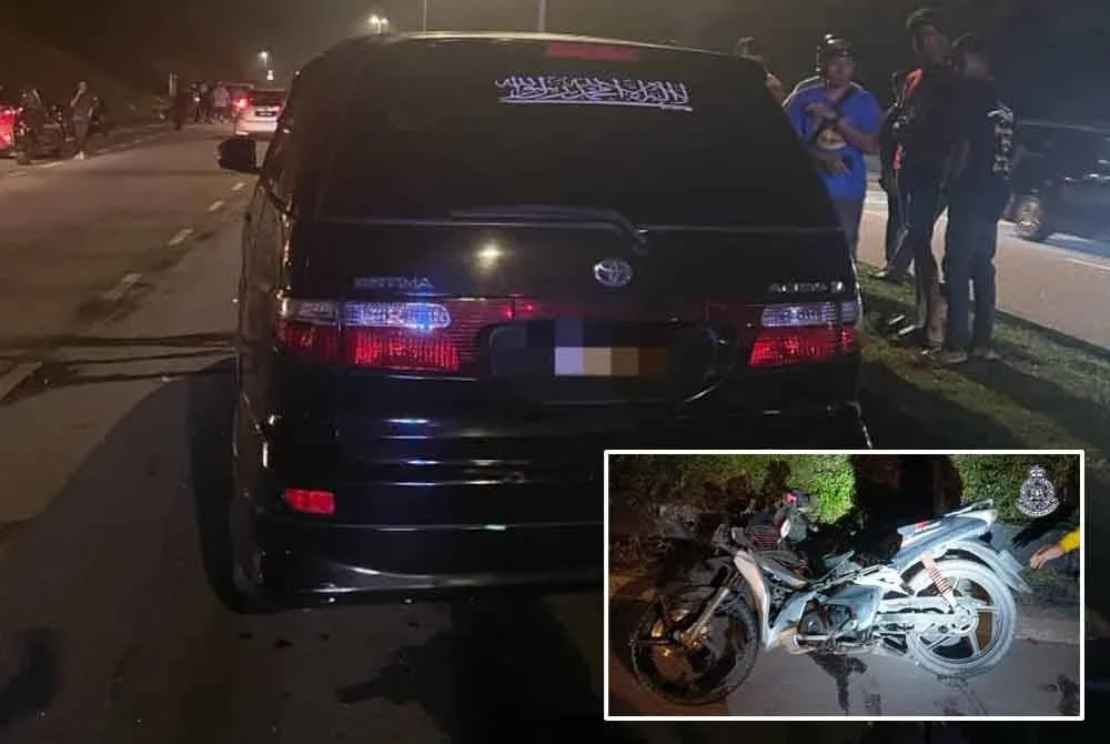 Motosikal dan MPV yang terlibat kemalangan di simpang tiga lampu isyarat di Taman Bestari Indah, Ulu Tiram, malam Ahad.