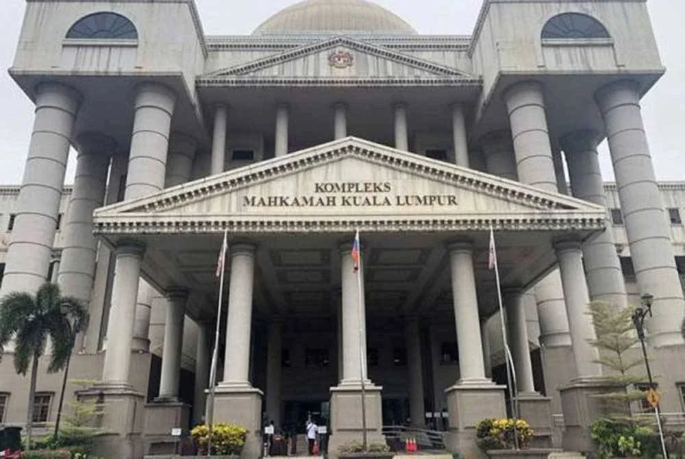 Hakim membuat keputusan itu selepas mendapati hukuman penjara dua bulan yang dijatuhkan ke atas tertuduh pada 21 April lepas adalah berat berbanding kesalahan dilakukan.