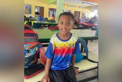 Harris Rayyan masih kelihatan aktif di sekolah walaupun menghidap masalah jantung berlubang sejak lahir.