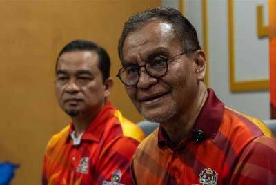 Dr Dzulkefly pada sidang akhbar selepas perasmian Program Madani Afiat negeri Kelantan di Mydin Mall, Tunjong pada Sabtu. FOTO: BERNAMA