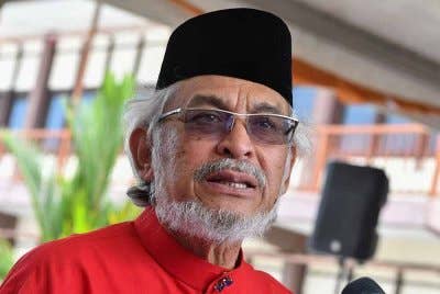 Khalid ditemui pemberita pada Majlis Libat Urus dan Ramah Mersa Bersama Warga KPKM di Ibu Pejabat KADA pada Ahad. Foto Bernama