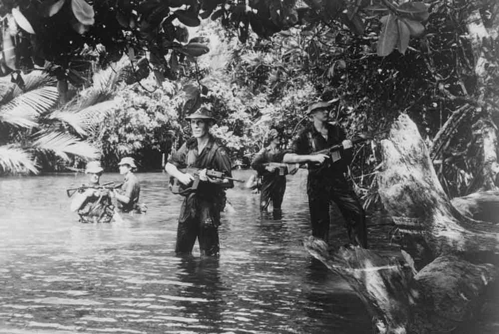 Pasukan khas British, Australia dan New Zealand dalam operasi rahsia yang dinamakan Operasi Claret.