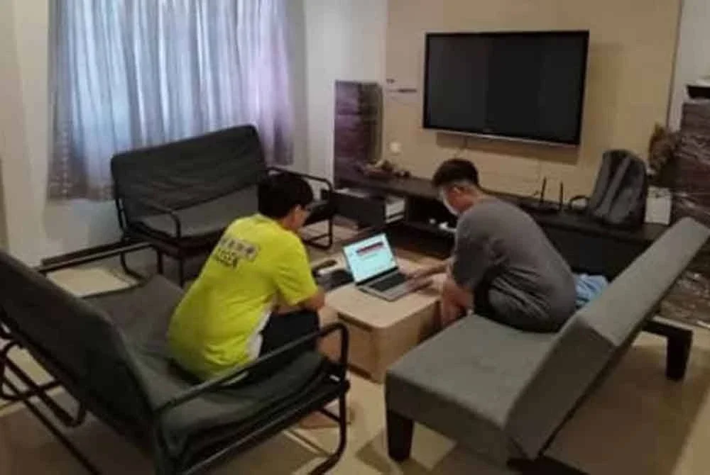 Dua individu yang ditahan dalam serbuan itu yang ditahan di sebuah kediaman di Cheng Perdana.