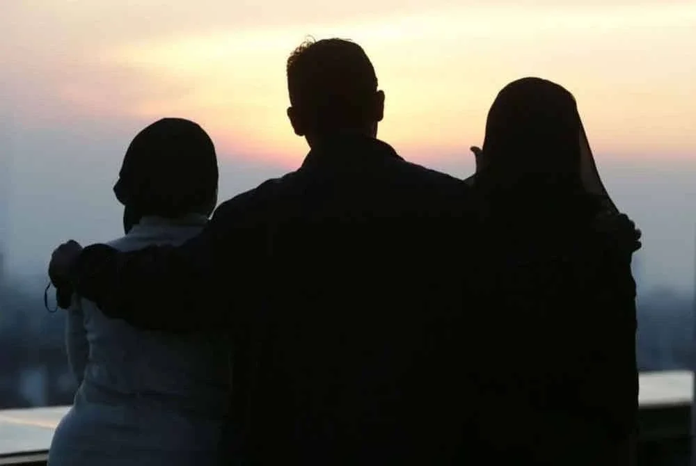 Poligami bukan mengenai keinginan atau ‘kelayakan’ semata-mata tetapi ia menuntut keadilan dalam tindakan dan emosi. Gambar hiasan