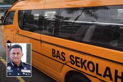 Seorang kanak-kanak lelaki lima tahun maut selepas tertinggal hampir lima jam dalam van sekolah di Taman Bukit Indah, Johor - Gambar hiasan, gambar kecil: M Kumarasan