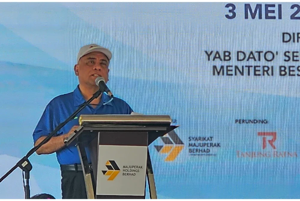 Saarani berucap pada pelancaran projek perumahan Taman Tasik Ardea di Mukim Sungai Terap, Batu Gajah. 