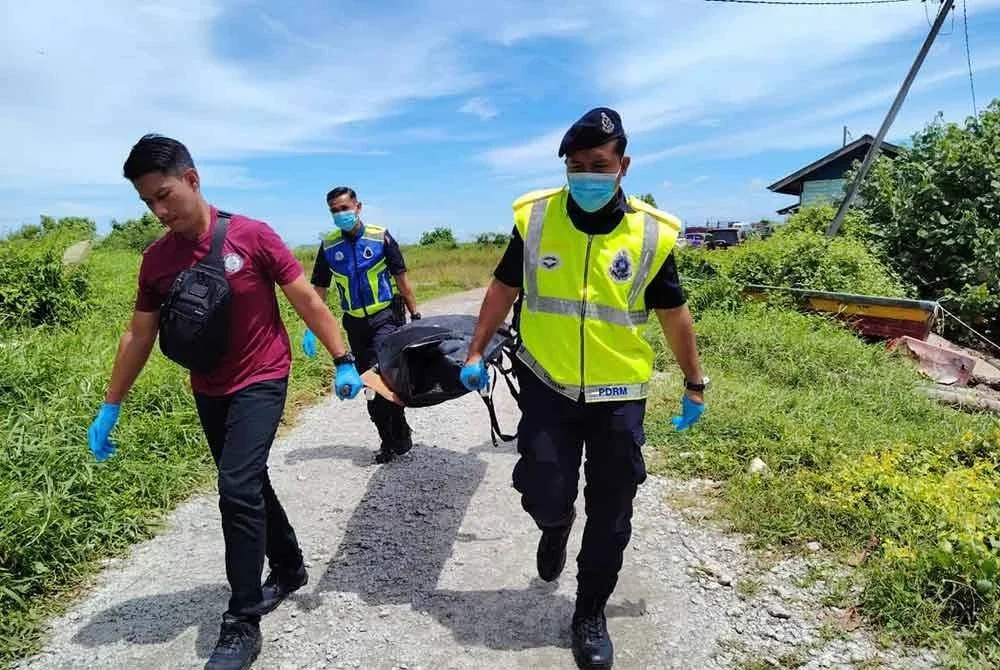 Remaja lelaki yang dilaporkan hilang sejak enam hari lalu disahkan meninggal dunia selepas mayatnya ditemui terapung di perairan Pulau Pisang di sini, pagi Ahad.