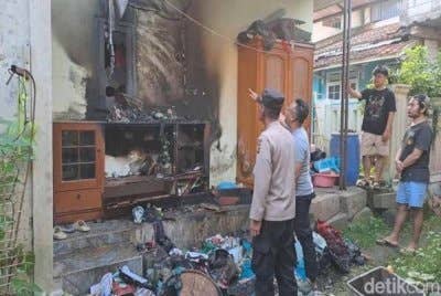 Seorang kanak-kanak melakukan bebeberapa siri kebakaran di Gang Amarta, Kelurahan Tipar, Kecamatan Citamiang, Sukabumi kerana terpengaruh filem. Foto: Detikcom