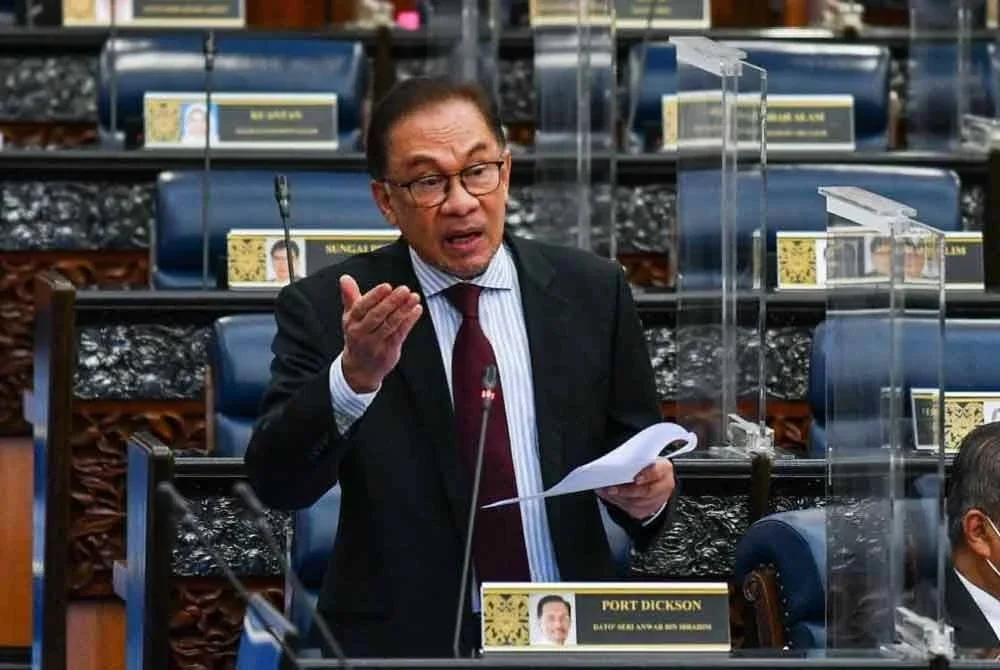 Anwar Ibrahim hari ini akan memberi penerangan terperinci mengenai langkah serta perancangan kerajaan dalam mendepani tindakan AS mengenakan tarif balas terhadap semua import ke negara itu di Parlimen.