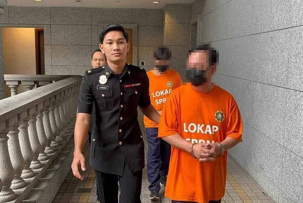 Dua suspek termasuk seorang bergelar Datuk ditahan SPRM kerana mengemukakan tuntutan mengandungi butir matan palsu kira-kira RM450 juta.