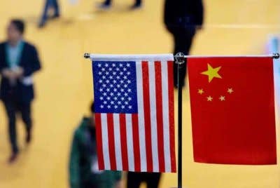 Menjelang rundingan perdagangan antara Amerika Syarikat (AS) dan China di Switzerland, Presiden AS, Donald Trump mencadangkan agar tarif 145 peratus ke atas import dari China dikurangkan kepada 80 peratus. Gambar hiasan