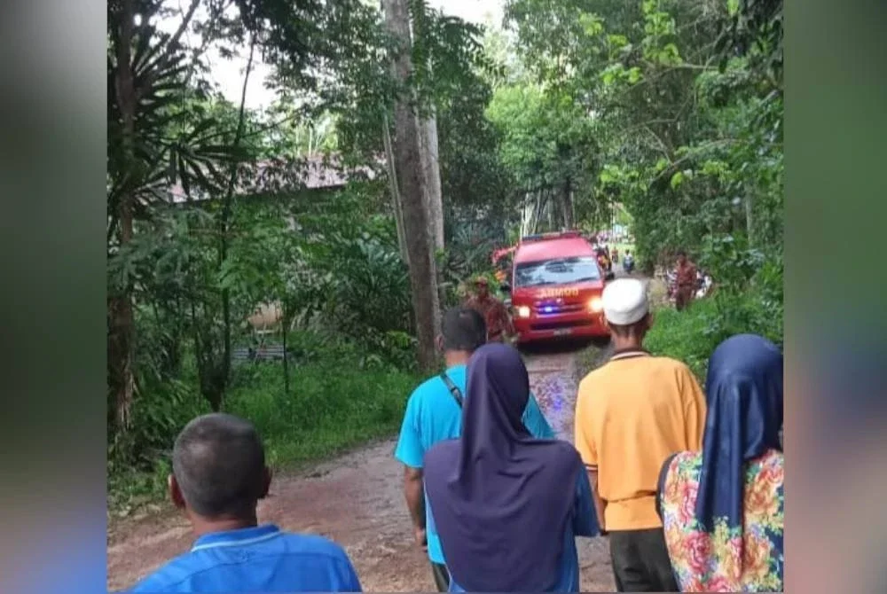 Operasi pencarian ditangguhkan pada jam 6.30 petang dan akan bersambung pada Isnin. Foto ihsan pembaca