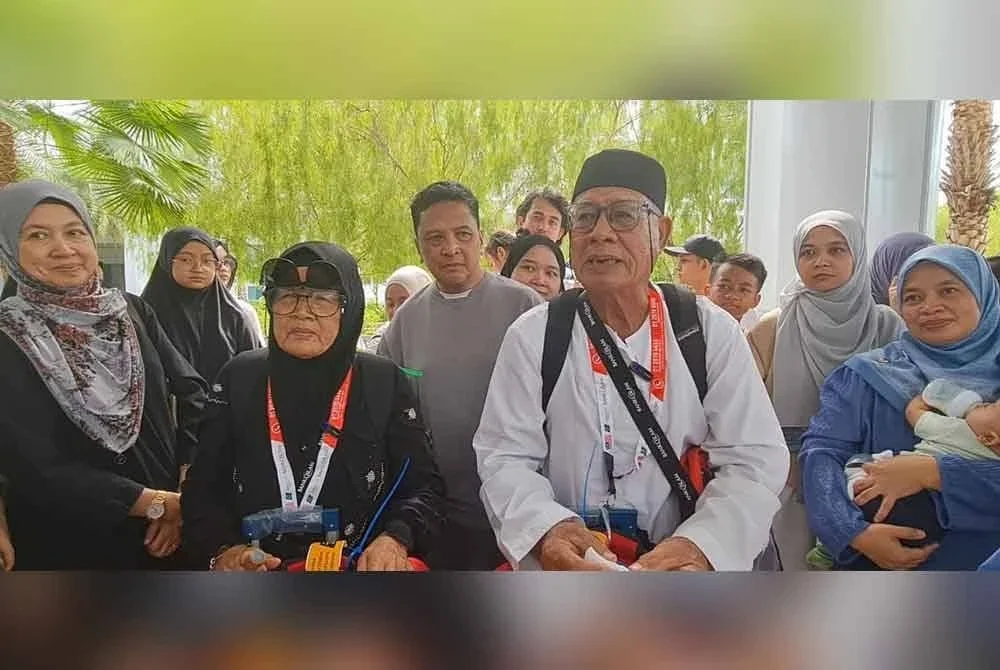 Sulong dan Timah Wahab.