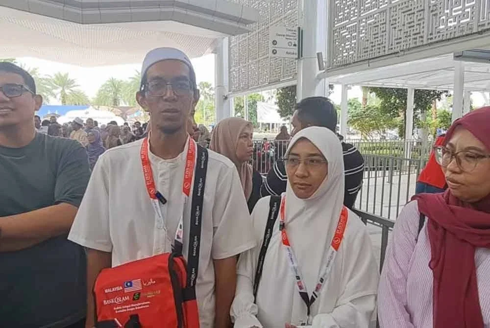 Mohd Hairie dan Jairoby.