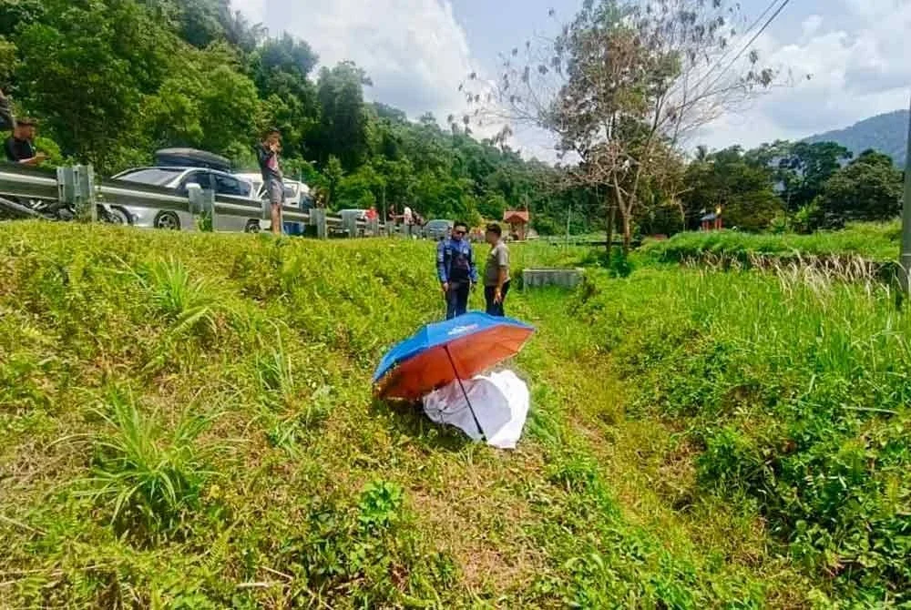 Mangsa disahkan meninggal dunia di lokasi kejadian selepas mengalami cedera parah.