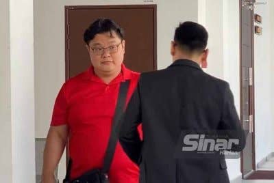 Beng Kee (kiri) mengaku salah guna logo tanpa kelulusan. FOTO SINAR HARIAN-ADILA SHARINNI WAHID